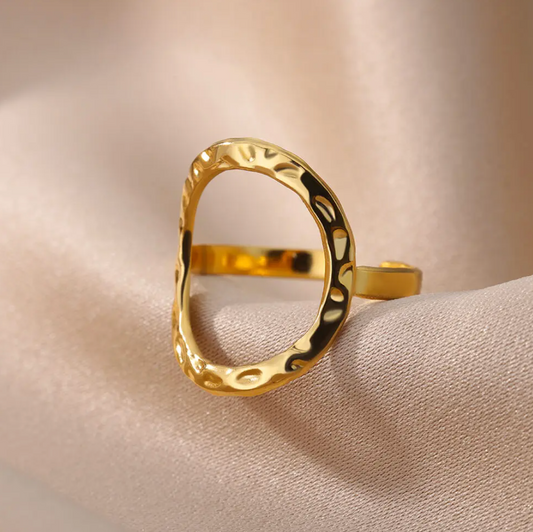 Anillo chapado en oro de 18 quilates con gran círculo