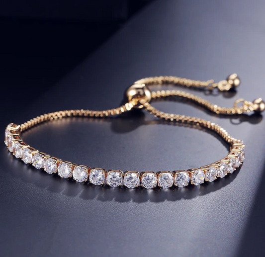 Pulsera dorada de 18 quilates llena de strass