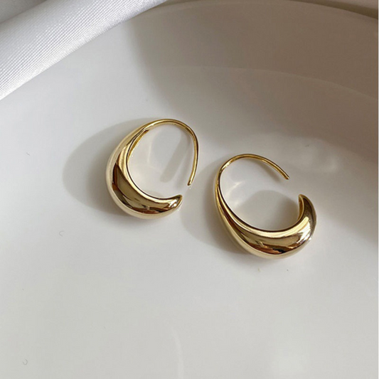 Pendientes modernistas dorados de 18 quilates brillantes