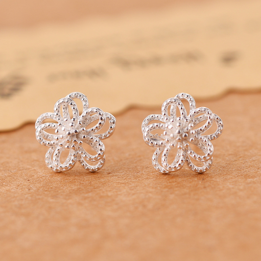 Pendientes con flor fina de 5 pétalos de plata 925