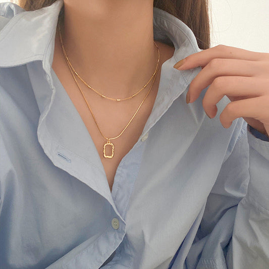Collar Abigail de cadenas superpuestas