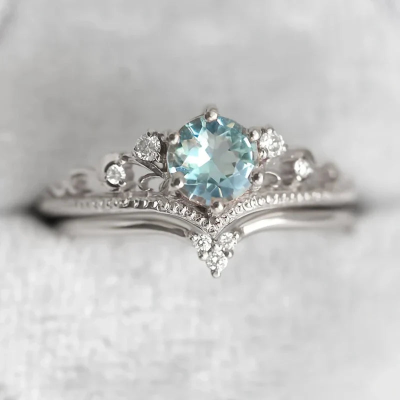Anillo Dorado Princesa Azul con Circonita
