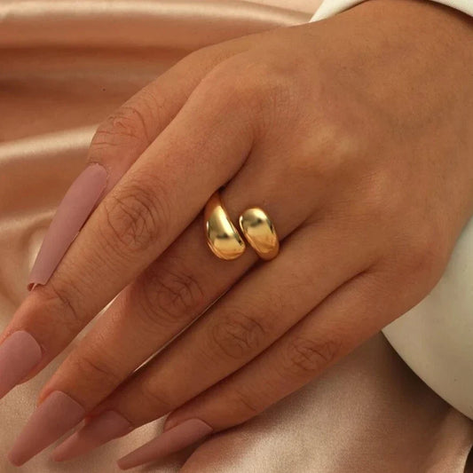 Anillo de brazalete dorado