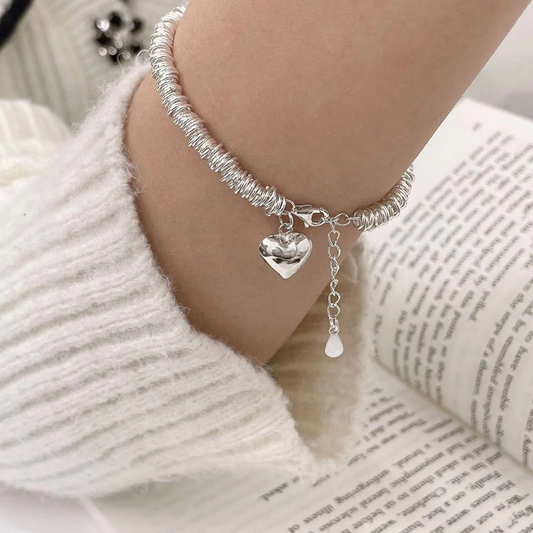 Pulsera Elegante de Corazón Plateada